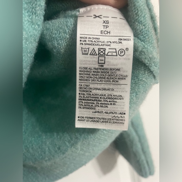 Old Navy Soft Texture Cardigan - Picture 3 of 4